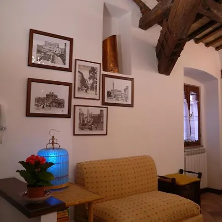 Calandra Apartment Rom
